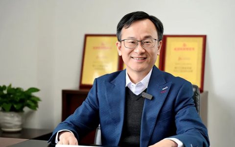 內卷籠罩塗料業，紫荊花緣何脫穎而出——專訪紫荊花新材料集團總裁陳傳生