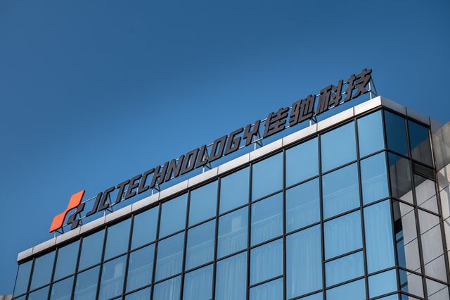 福布斯中國傑出商業女性100榜單上的首位塗料人，竟是80後美女