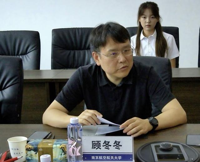 材料學院—華誼精化公司“航空航天功能塗層聯合實驗室”揭牌儀式舉行