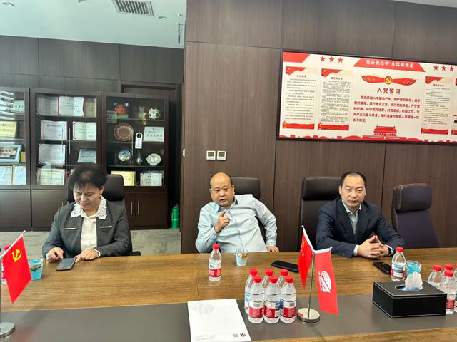 卓寶科技總裁徐小波一行到訪中國建築防水協會座談交流