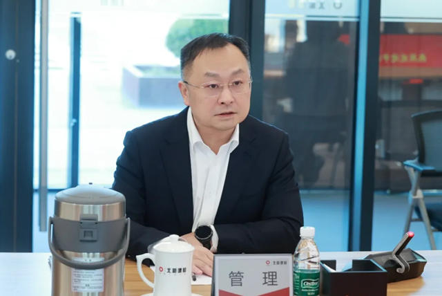 中材國際黨委書記、董事長印誌鬆一行到北新建材開展座談交流
