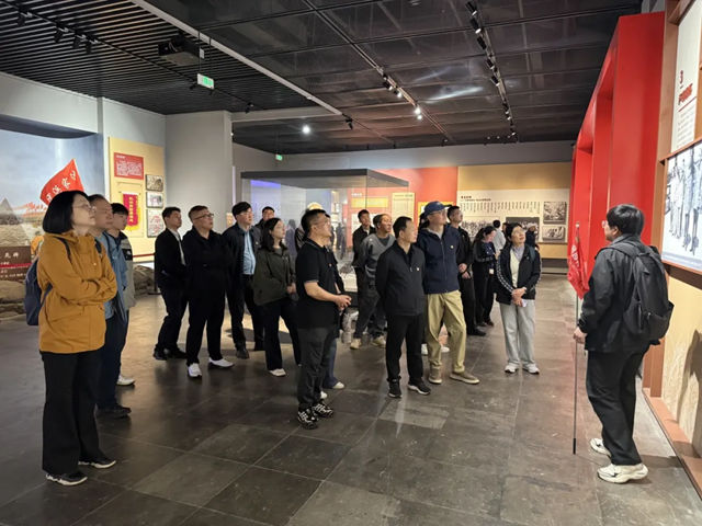 中遠關西上海公司黨支部組織開展沙家浜參觀見學活動