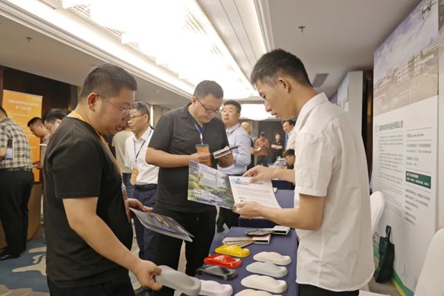 睿智高邊角包覆粉末塗料：賦能工程機械領域減汙降碳、綠色升級