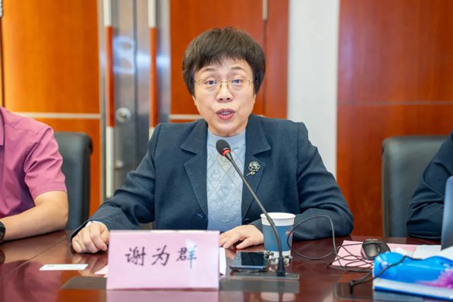 巴德富與上海大學共建有機/無機雜化材料聯合研究中心