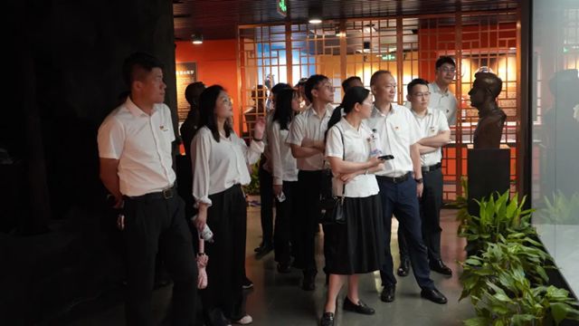 凱倫股份 | 紅色旗幟引領企業發展 勞模精神激勵愛崗情懷