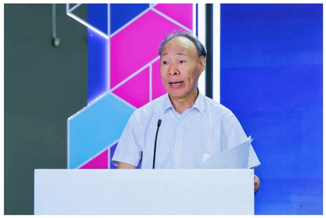 “紀念綠水青山就是金山銀山理念提出20周年暨新時代家居發展座談會”隆重舉行，展辰新材榮膺多項行業唯一殊榮！