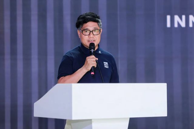 “紀念綠水青山就是金山銀山理念提出20周年暨新時代家居發展座談會”隆重舉行，展辰新材榮膺多項行業唯一殊榮！