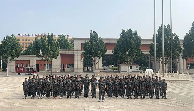 富思特 | 建塗事業部管理幹部第一期軍事拓展訓練：以軍魂鑄團隊，以協同戰未來