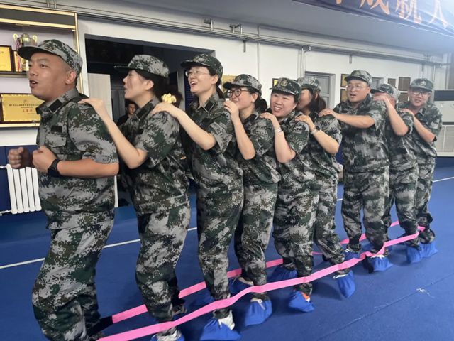 富思特 | 建塗事業部管理幹部第一期軍事拓展訓練：以軍魂鑄團隊，以協同戰未來