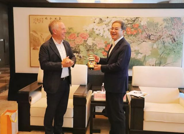 市場 | 西卡首席執行官率團參訪上海建工集團！