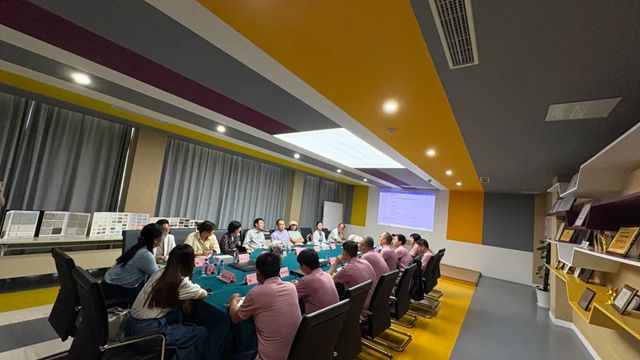 政企聯動謀發展 共話塗界新未來｜上海市文創辦及金山區領導蒞臨紫荊花新材料集團調研指導