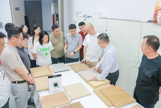 盛夏色彩趨勢風暴！宣偉米蘭分享會企業專場圓滿收官