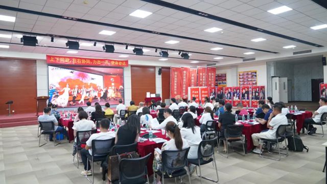 德申匯企業家代表團走進富思特，無電製冷塗層引燃合作熱潮