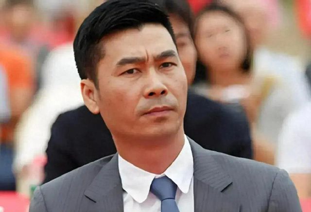 顧家創始人套現200億留債60億離場，美的太子爺103億接盤浮虧30%