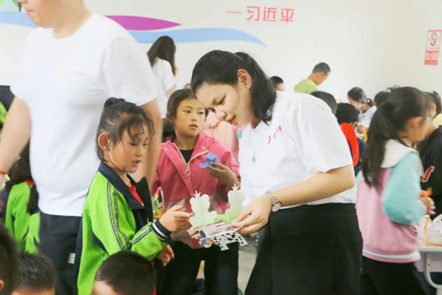 北新建材“善建”七彩課堂圓滿舉辦