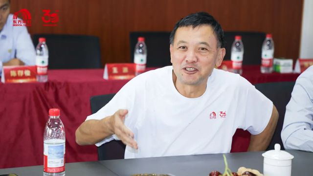 聚勢謀遠，東方雨虹董事長李衛國在新疆與合夥人共話發展新篇